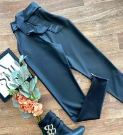 Calça couro fake 01