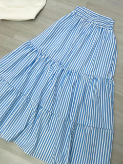 Saia listrada midi Azul - comprar online