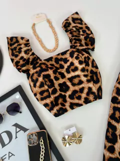 Conjunto Alice onça na internet