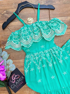 Vestido longo laise verde água na internet