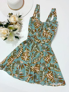 Vestido botões na internet
