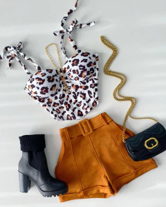 Shorts suede caramelo