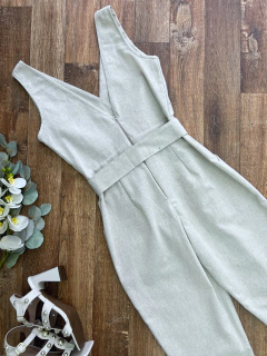 Macacão linho cru na internet