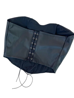 Cropped corset couro na internet