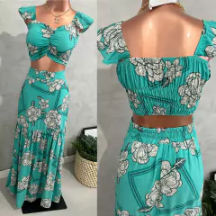 Conjunto Isadora na internet