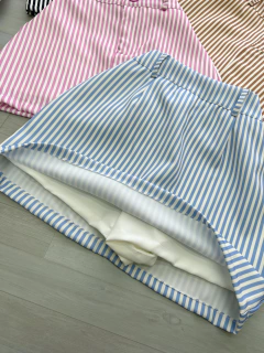 Saia shorts alfaiataria listrado