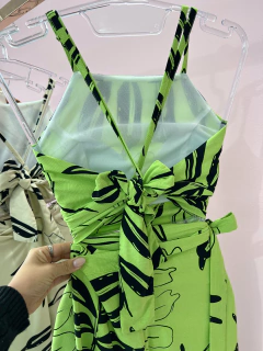 Conjunto Lia on internet