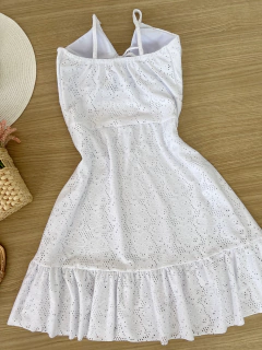 Vestido Laise branco na internet