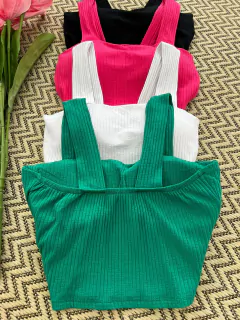 Cropped canelado na internet