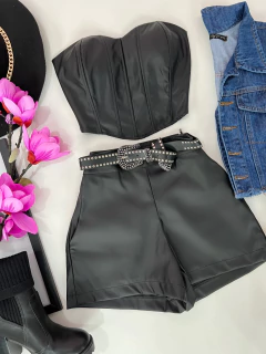 Imagem do Shorts couro eco