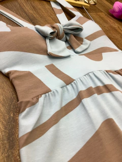 Vestido Laço na internet