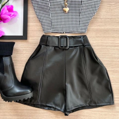 Shorts Couro eco - comprar online