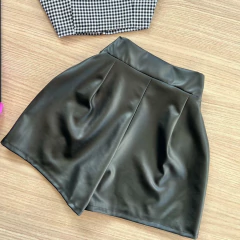 Shorts Couro sintético - loja online