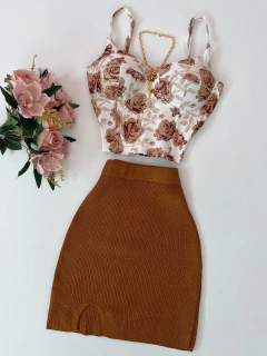 Saia tricot fenda