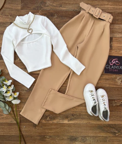 Calça Alfaiataria com Cinto - comprar online