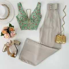 Cropped floral 1