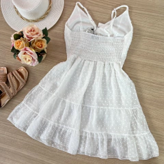 Vestido Chiffon branco na internet