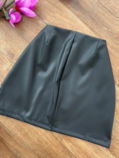 Saia courino Preta - Glamix 