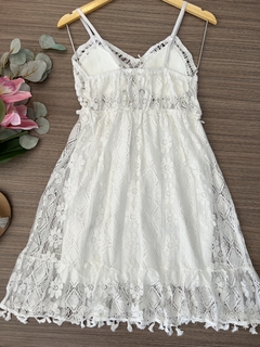 Vestido Búzios branco na internet