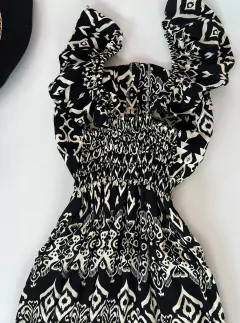 Vestido longo na internet