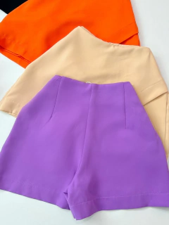 Saia/shorts na internet