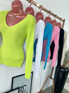 Blusa tricot canelada