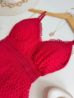 Vestido rendado na internet