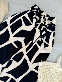 Calça Pantalona de amarrar - comprar online