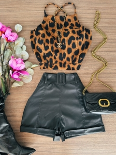 Cropped Luci onça