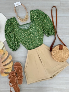 Cropped floral na internet