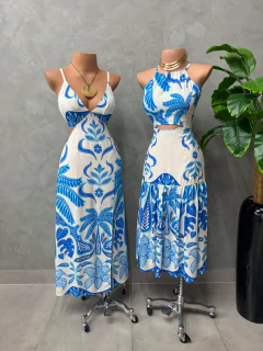 Vestido midi fenda na internet