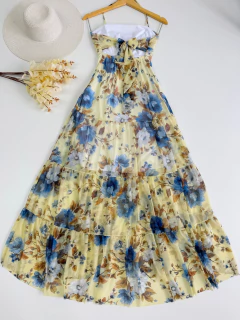 Vestido Tule longo na internet