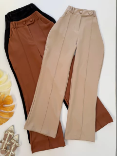 Calça pantalona alfaiataria - comprar online
