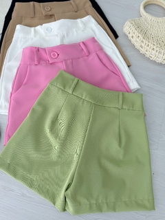 Shorts Alfaiataria botão - comprar online