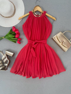 Vestido plissado curto