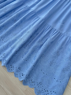 Vestido midi laise na internet