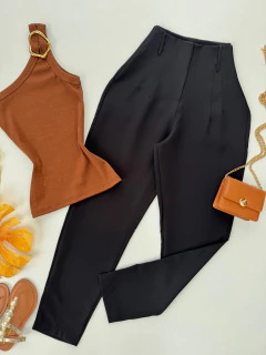 Calça ZRA preta na internet