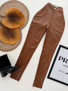 Calça flare resinada importada (cópia) - (cópia)