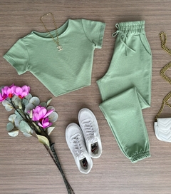Conjunto moletinho verde, croppes/saia (cópia)