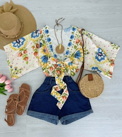 Shorts mom jeans na internet