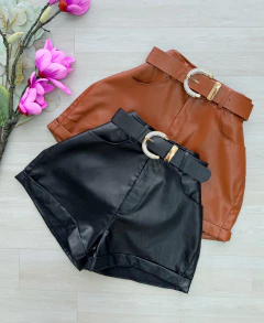 Shorts em couro eco (cópia) (cópia) (cópia) (cópia)