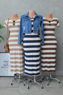 Vestido midi listrado na internet