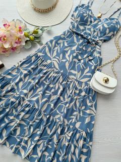 Vestido midi de amarrar na internet