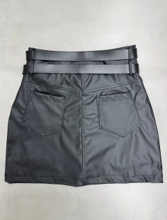 Saia/shorts courino na internet