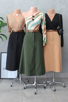 Saia midi alfaiataria com cinto (nude) - comprar online