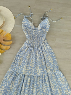 Vestido longo estampado na internet