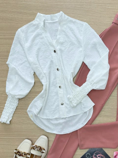 Camisa branca pipoca