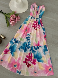 Vestido longo estampado na internet