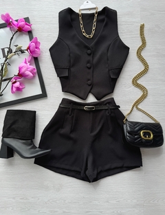 Conjunto Alfaiataria shorts e colete