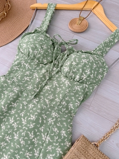 Vestido midi Luana verde - comprar online